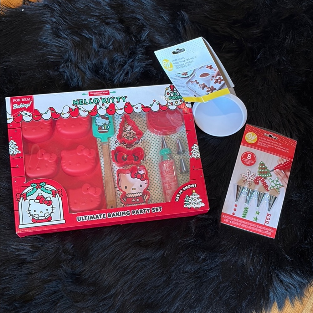 Hello Kitty Ultimate Baking Party Set Wilton tips and candy funnel